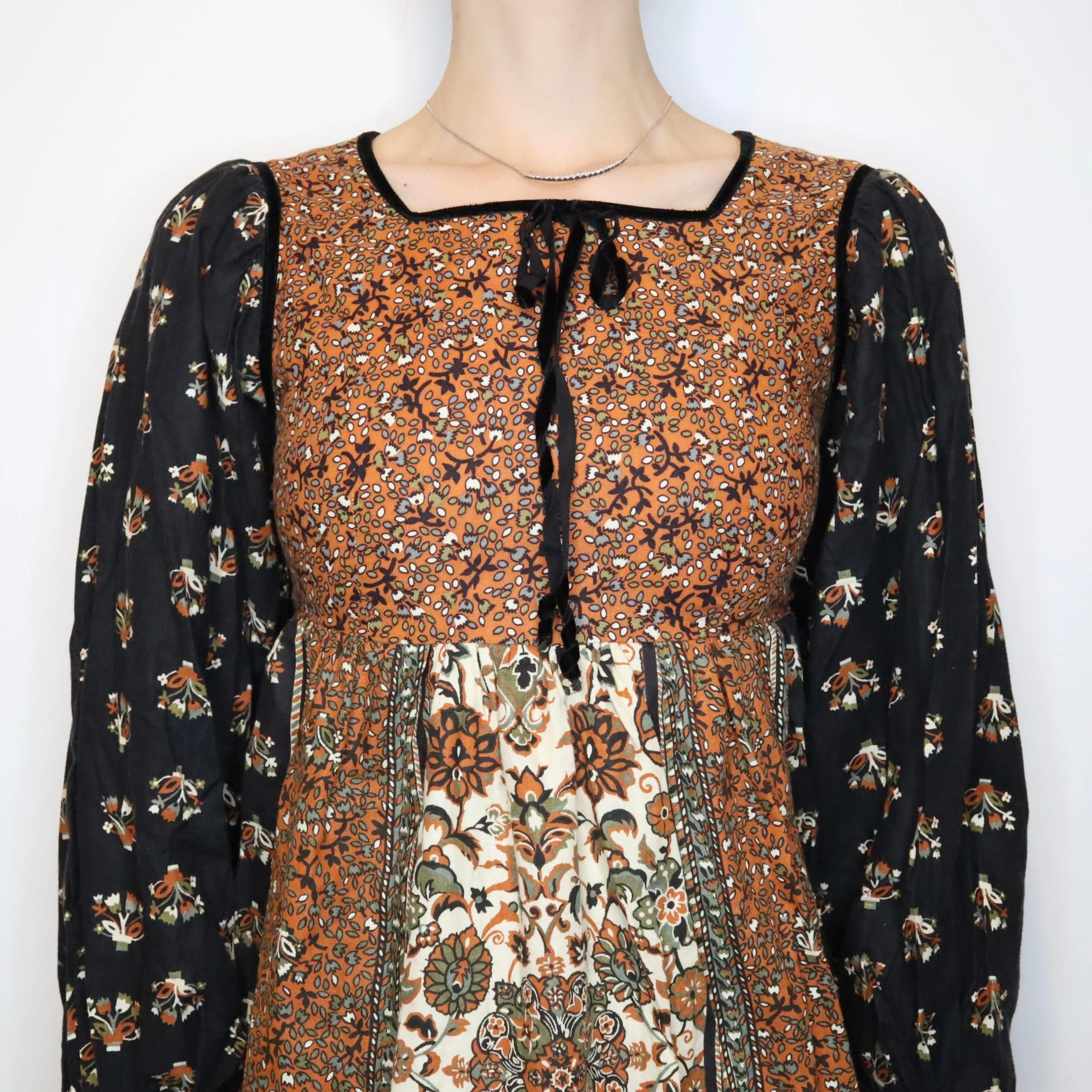 70s Babydoll Dress (XS)