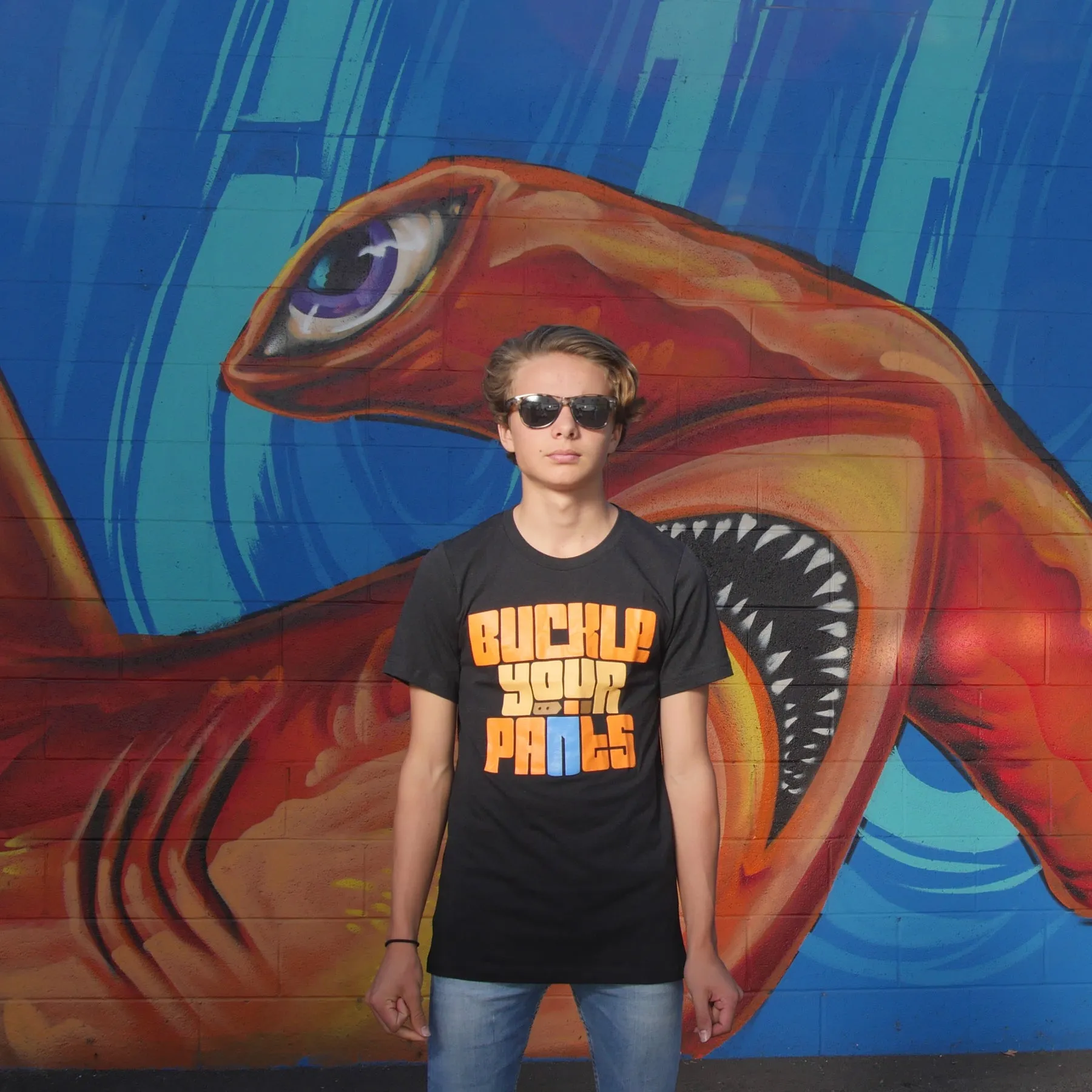 Buckle Your Pants T-Shirt BATTLEBLOCK THEATER®