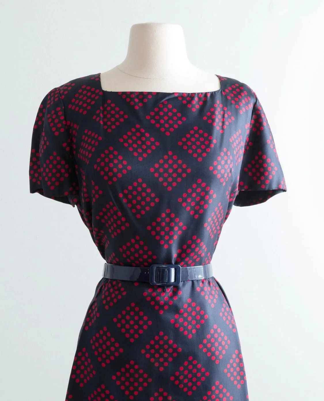 Fabulous 1960’s Saks Fifth Avenue Silk Dress and Jacket Set / Large