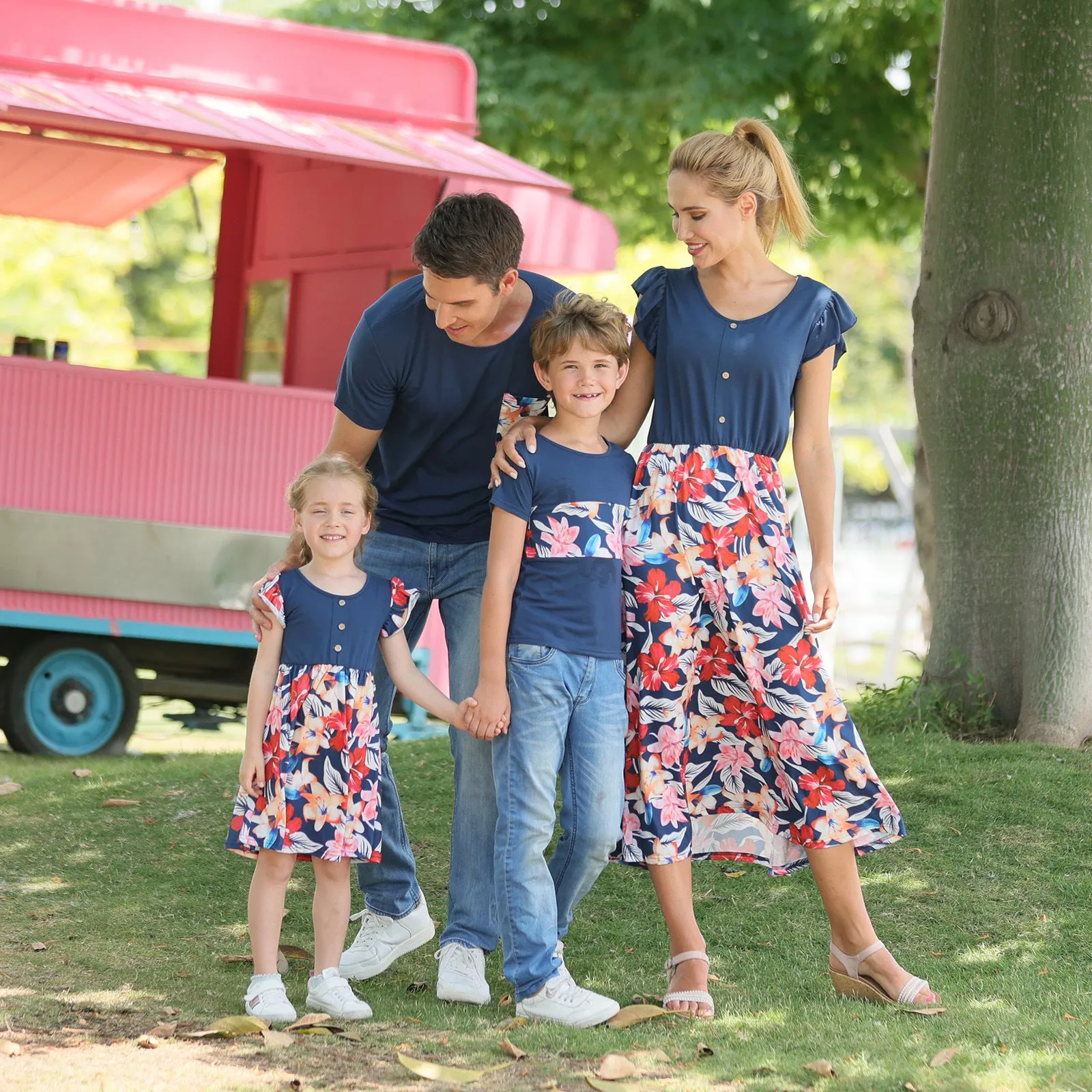 Family Matching Floral Print Splicing Dark Blue Dresses and T-shirts Sets