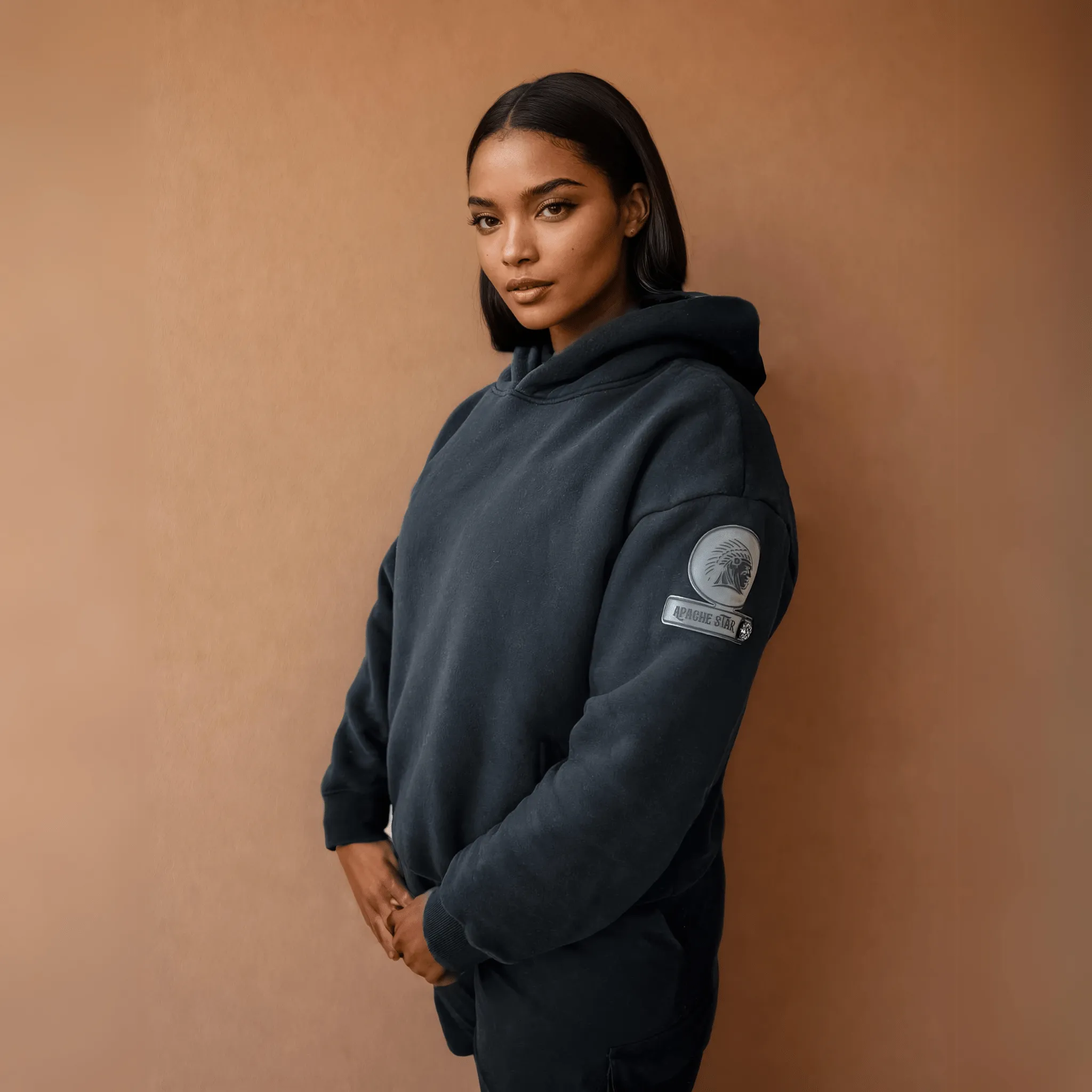 ICONIC HOODIE "DUBAI"