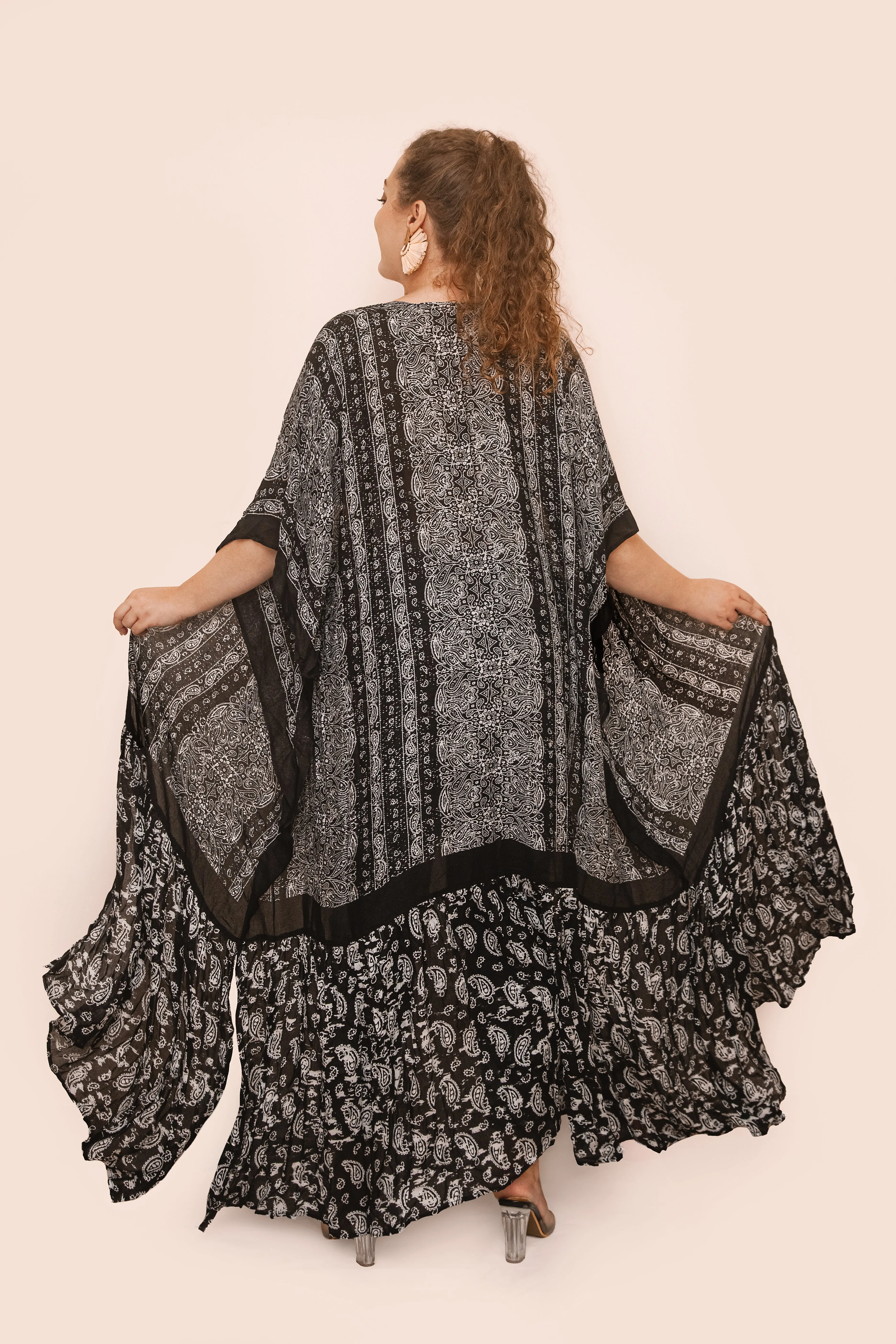 Inner Peace Boho Paisley Black Kimono One Size