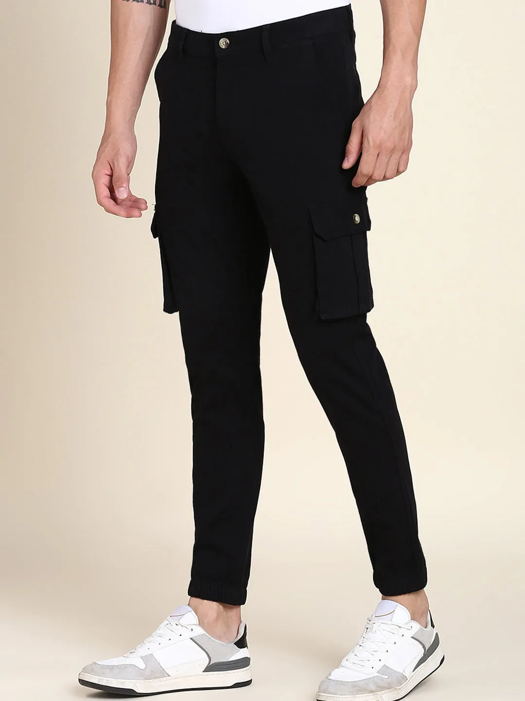Men's Black Solid Cargo Jogger