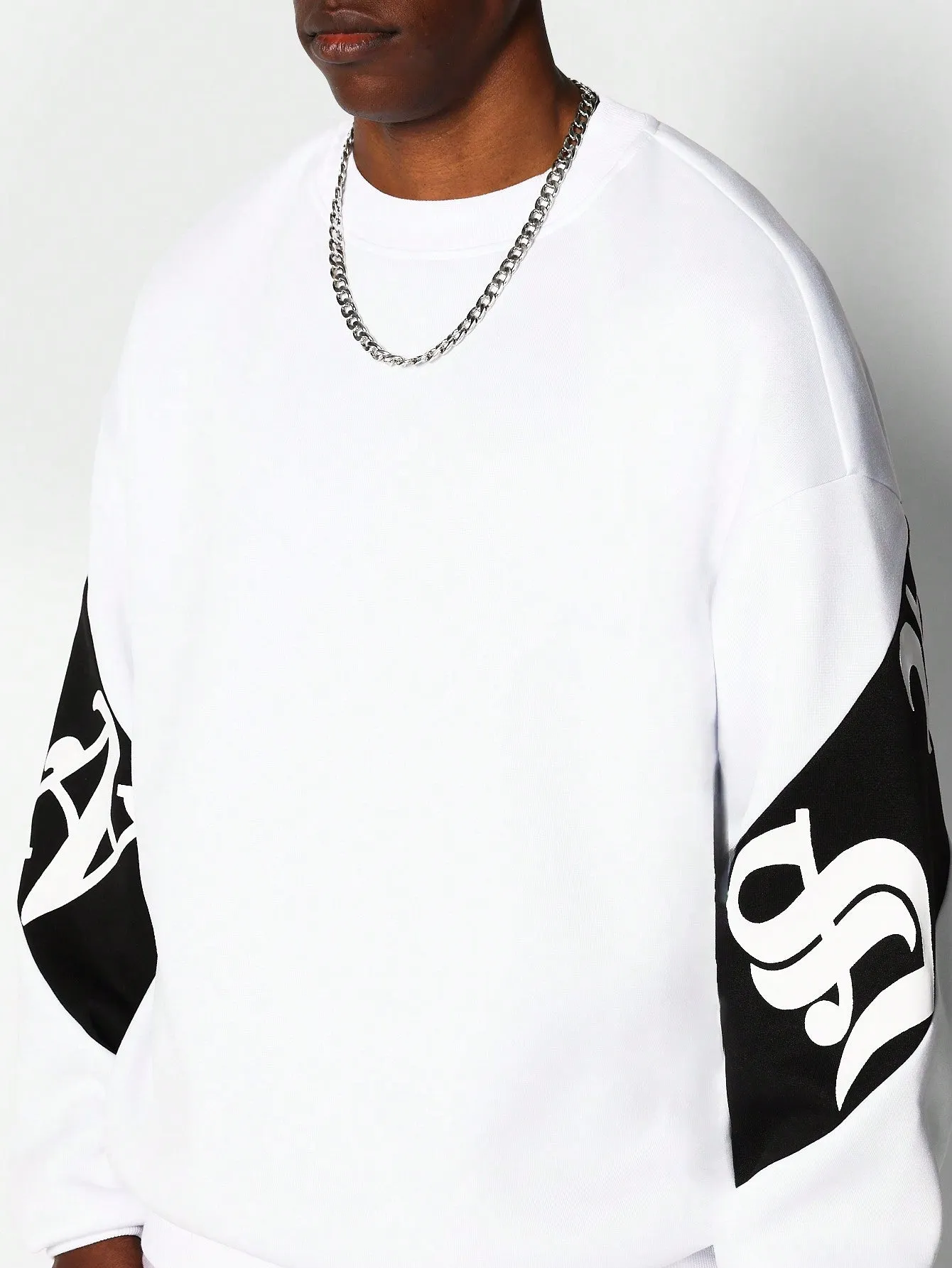 SUMWON Crew Neck Sweatshirt With Back Graphic Print