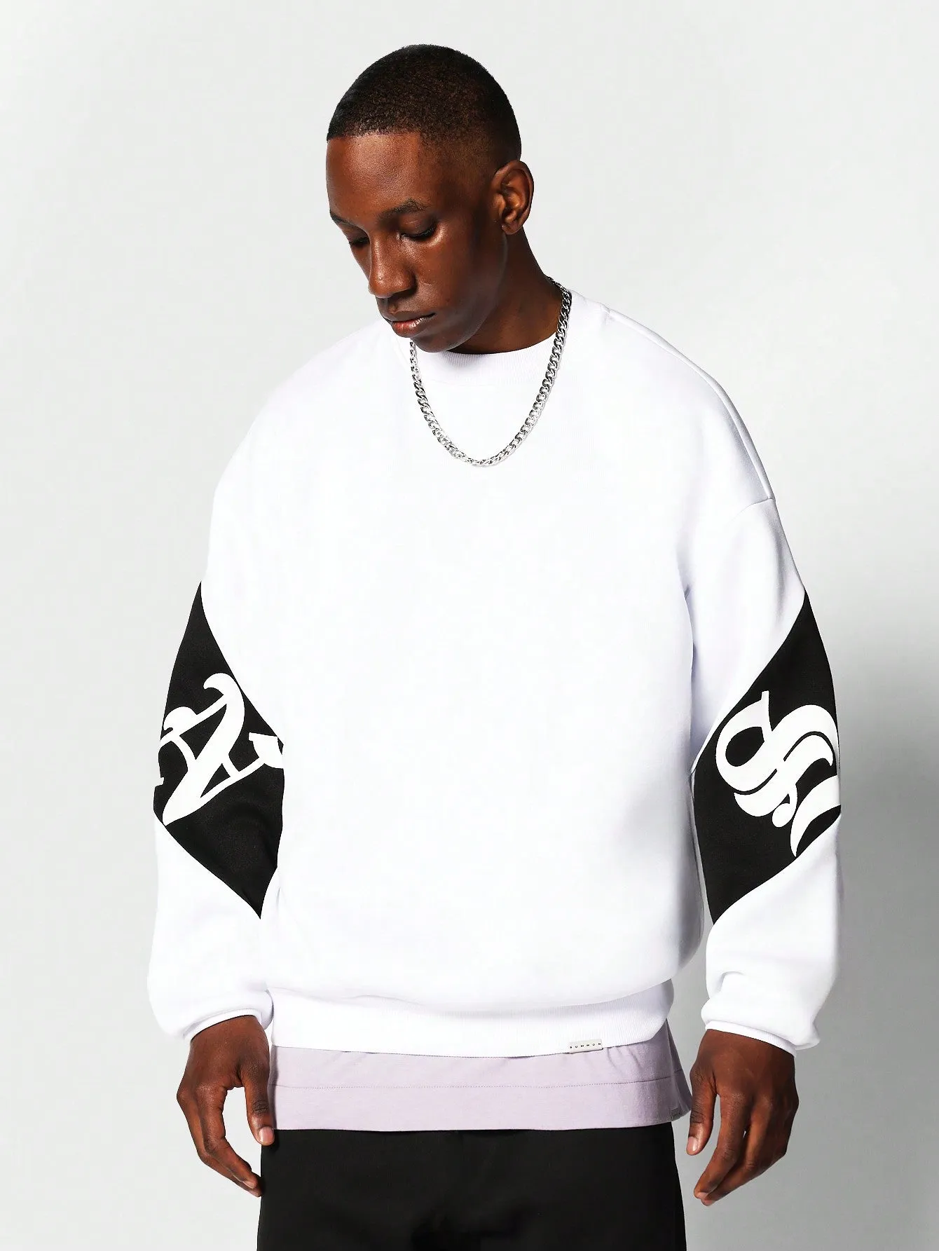 SUMWON Crew Neck Sweatshirt With Back Graphic Print